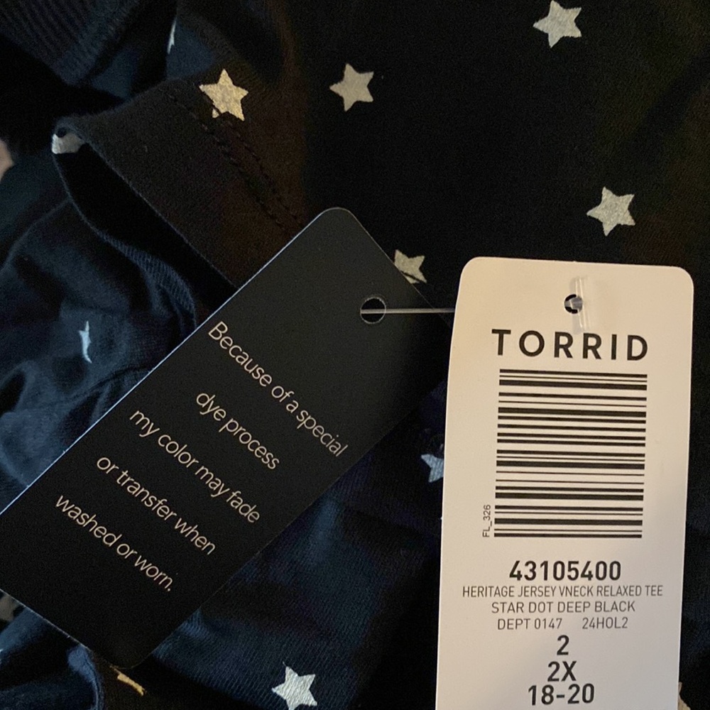 Torrid Size 2 (18/20) Jersey V-neck Relaxed Tee - Picture 7 of 7